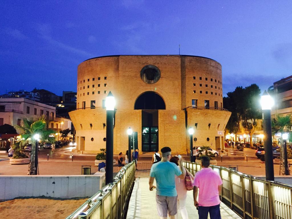 Hotel Claila Francavilla Al Mare Exterior photo